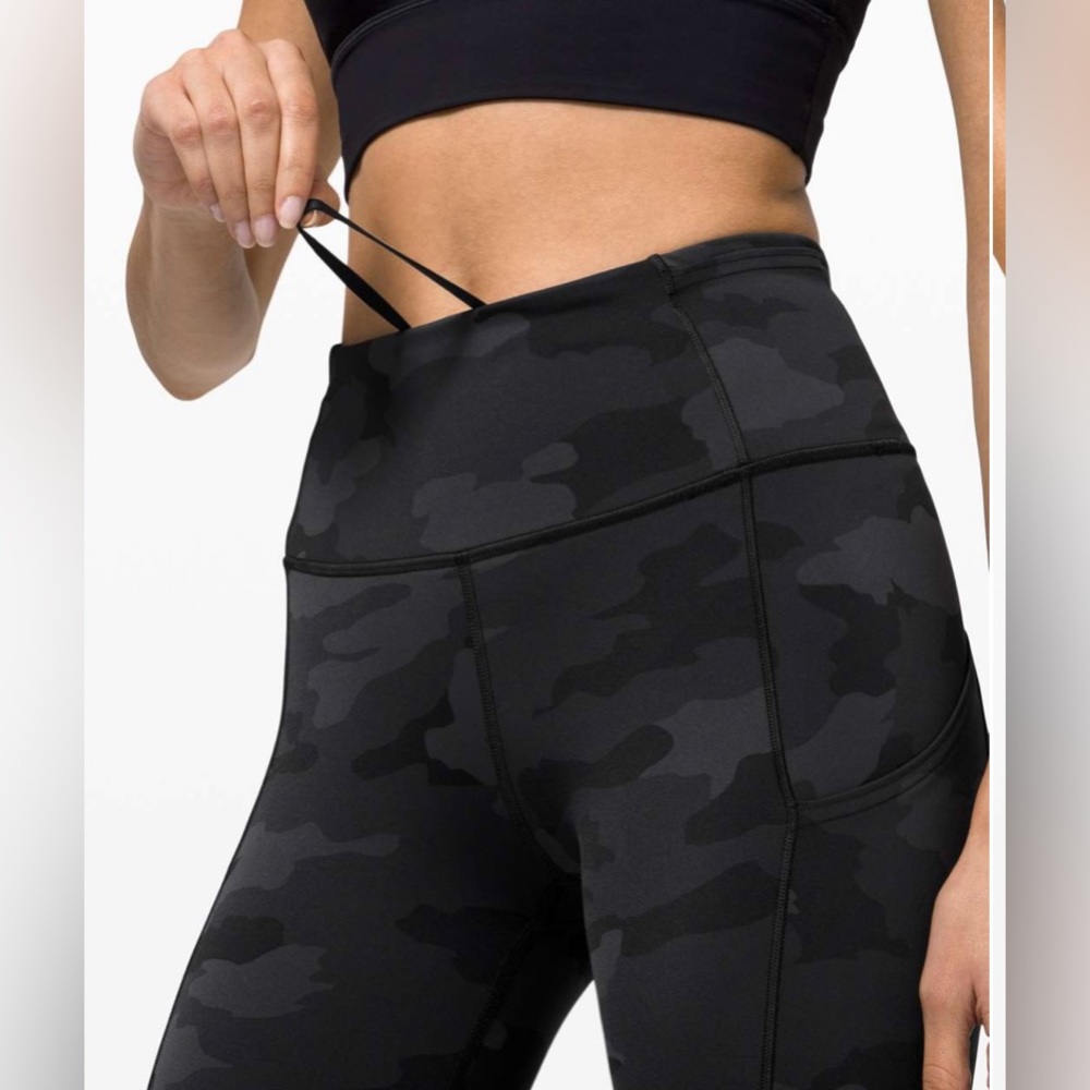 Lululemon Fast and Free Tight 28" *Non-Reflective
Heritage 365 Camo Deep Coal Mu